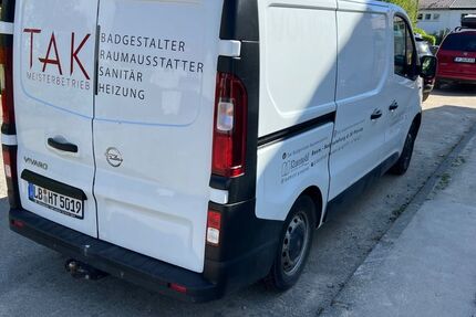 Opel Vivaro 197.000 km 8.599 &euro; Ludwigsburg 71638