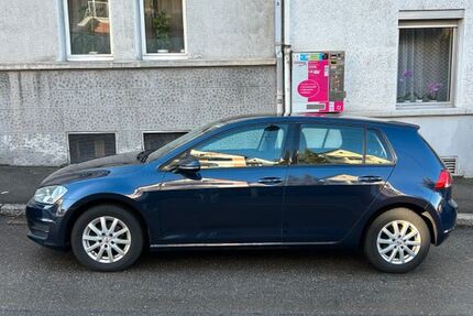 VW Golf 142.000 km 8.800 &euro; Stuttgart 70186