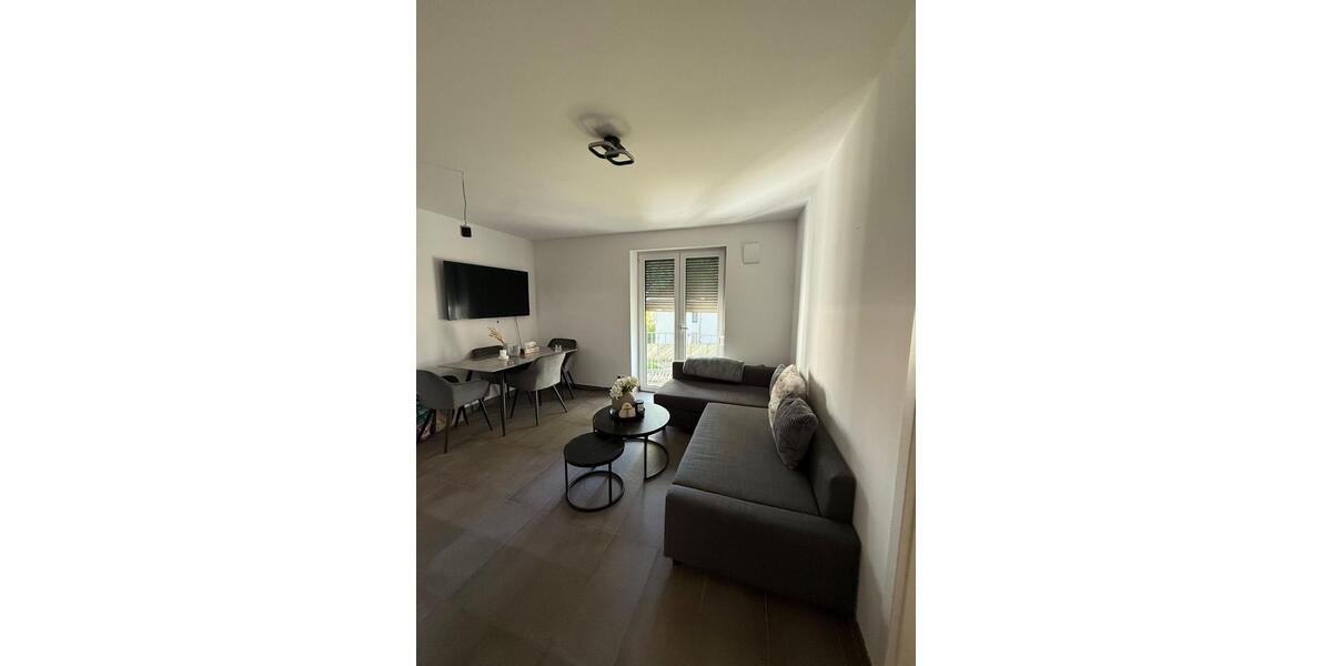 Etagenwohnung Stuttgart Neuwirtshaus - 2.5 Zimmer, 40 m&sup2;, 950&euro; | Angebot:26373766