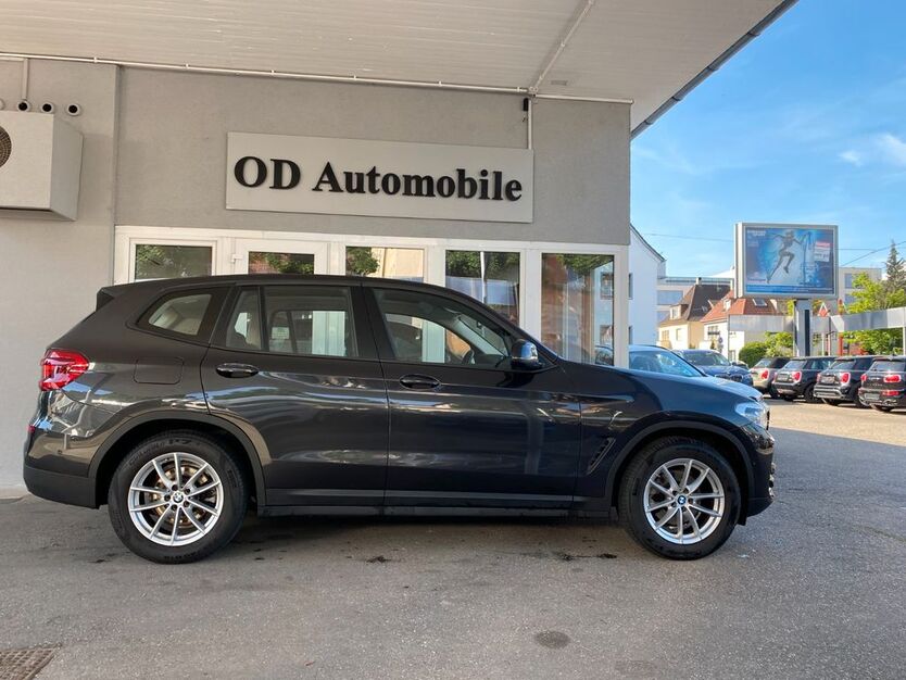 BMW X3 53.240 km 32.790 € Stuttgart 70469