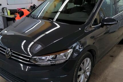 VW Touran 82.233 km 24.990 &euro; Weinstadt 71384