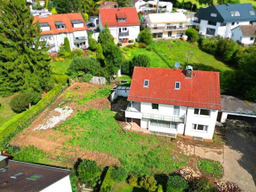 S-Schönberg: 2-3-Familienhaus mit viel Potenzial in bester Lage!***