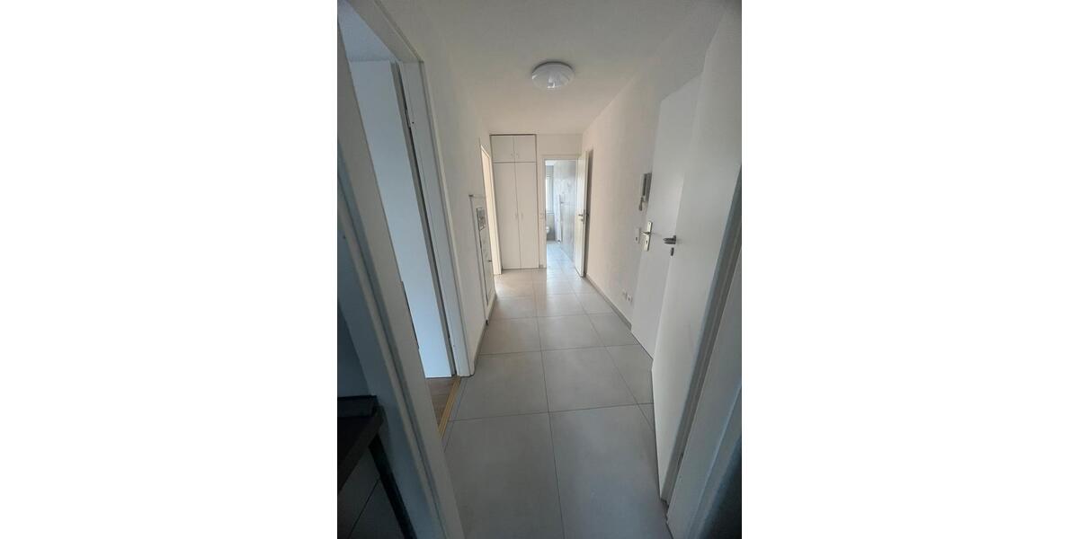 Sanierte 2-Zimmer-Wohnung mit Balkon ins Grüne in Neckarweihingen 2 zimmer