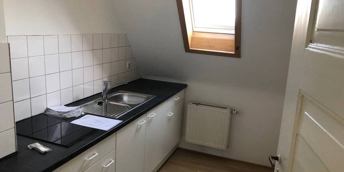 Etagenwohnung Stuttgart Bad Cannstatt - 4 Zimmer, 76 m&sup2;, 1.100&euro; | Angebot:26806574