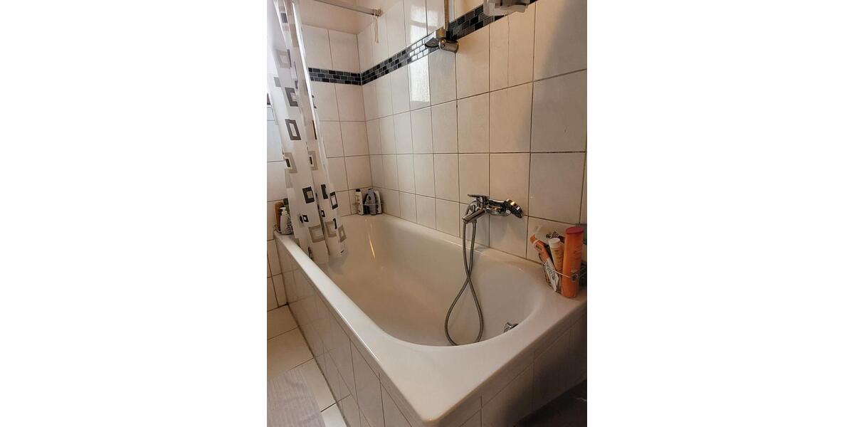 Etagenwohnung Stuttgart Luginsland - 1 Zimmer, 17 m&sup2;, 340&euro; | Angebot:26238390