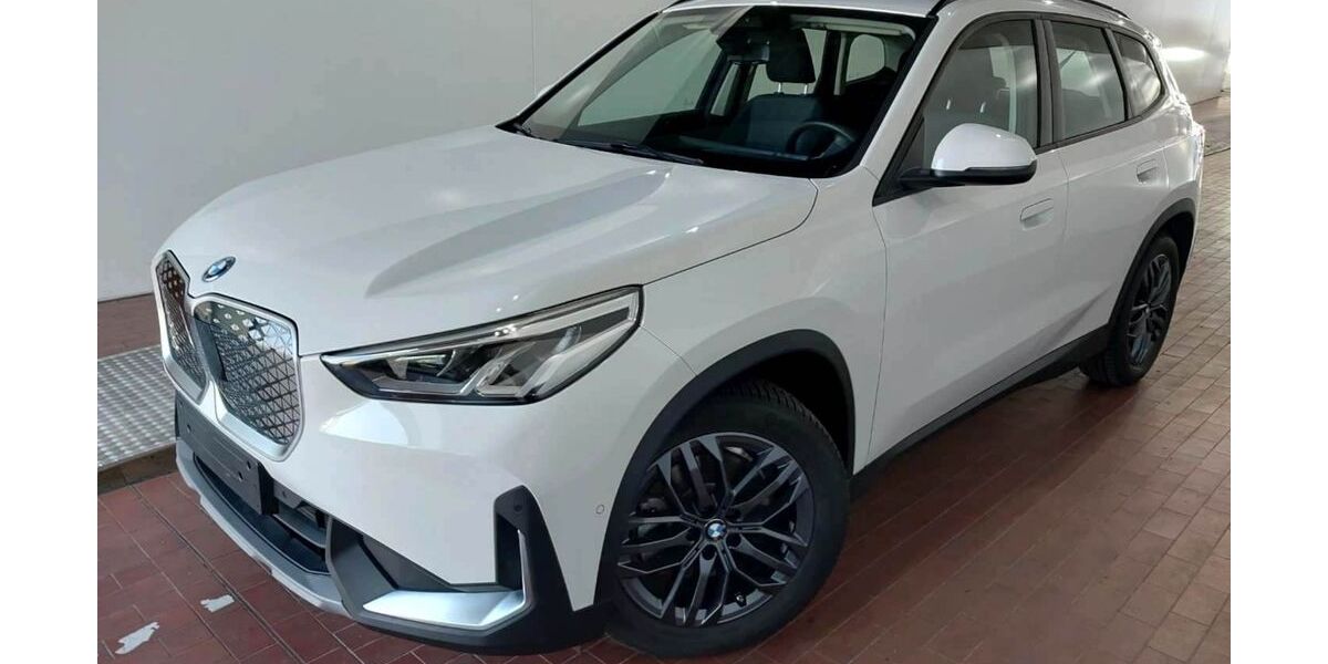 BMW iX1 26.300 km 37.180 € Böblingen 71032