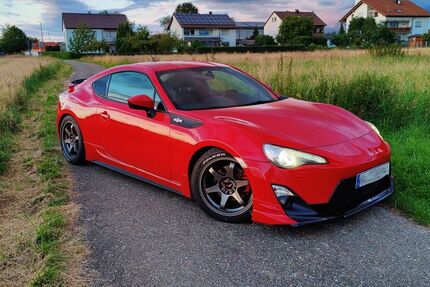 Toyota GT86 98.580 km 25.499 &euro; Notzingen 73274