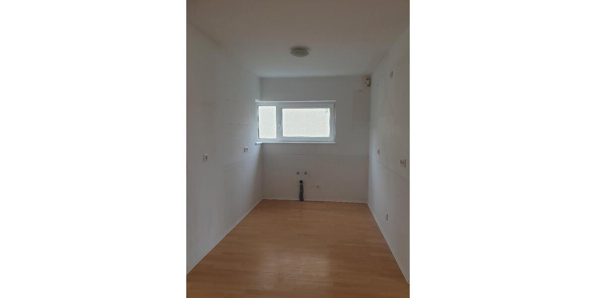 Etagenwohnung Esslingen am Neckar Pliensauvorstadt - 3 Zimmer, 78 m&sup2;, 947&euro; | Angebot:26383049