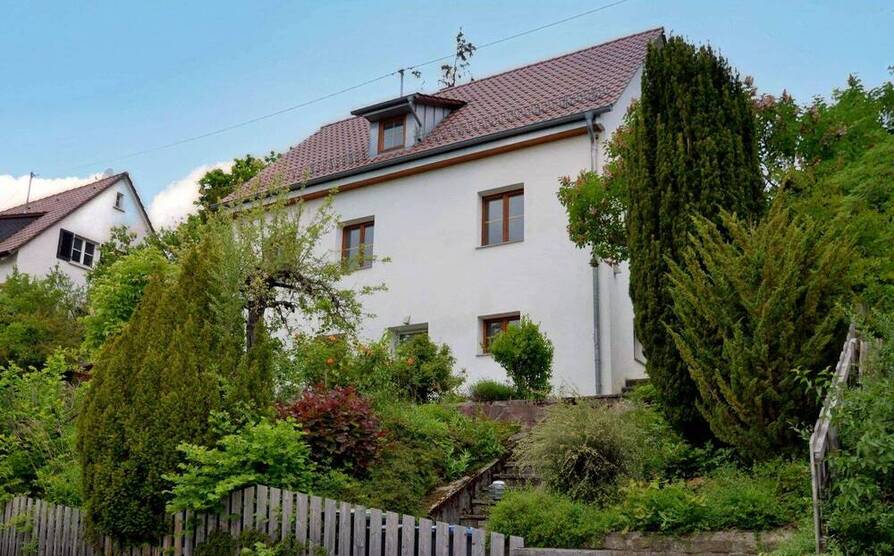 Freistehendes Einfamilienhaus mit traumhaftem Fernblick 7 zimmer