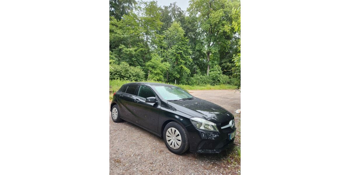 Mercedes-Benz A 180 65.300 km 13.800 &euro; Waldenbuch 71111