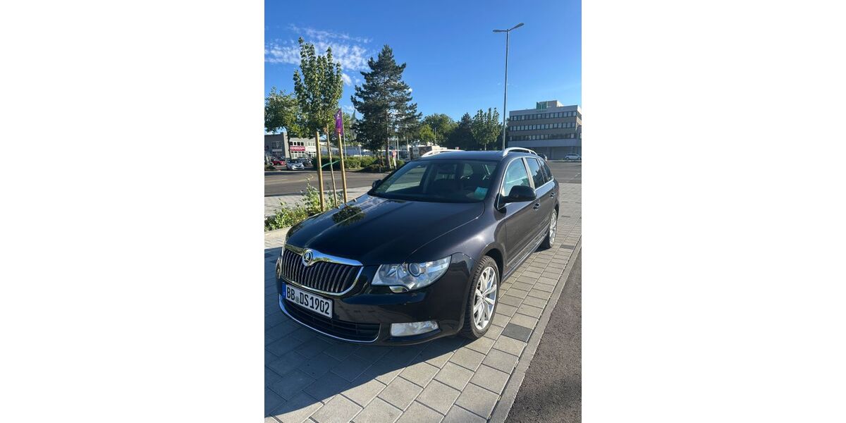 Skoda Superb 239.000 km 6.200 &euro; Sindelfingen 71063