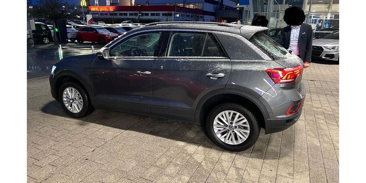 VW T-Roc 9.700 km 29.500 € Neuhausen 73765