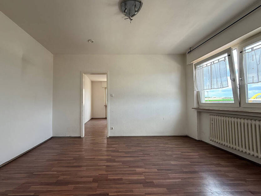 Mehrfamilienhaus + Gewerbe in Kornwestheim