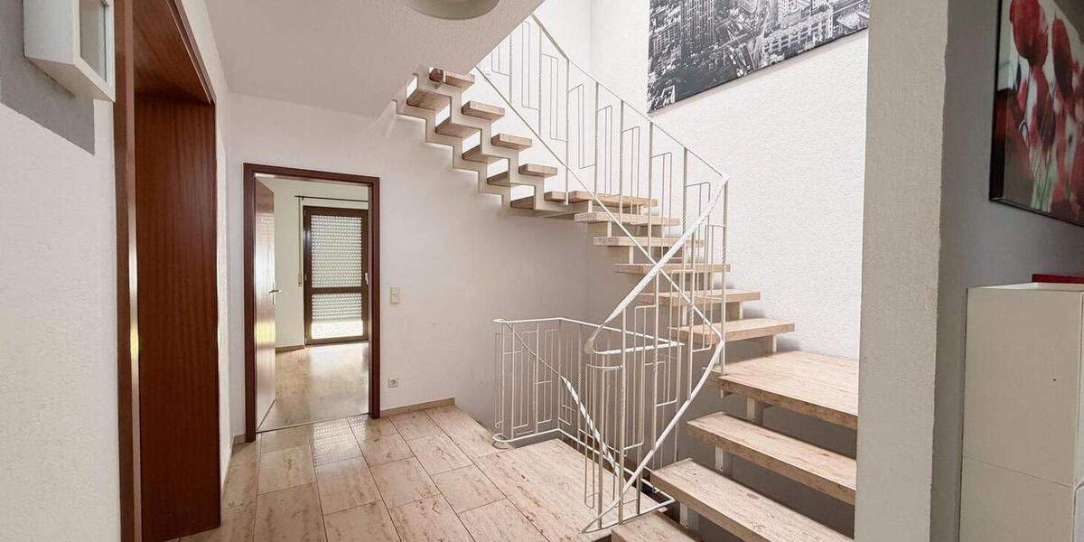 Einfamilienhaus Bietigheim-Bissingen Bietigheim - 6 Zimmer, 183 m&sup2;, 2.379&euro; | Angebot:25707733