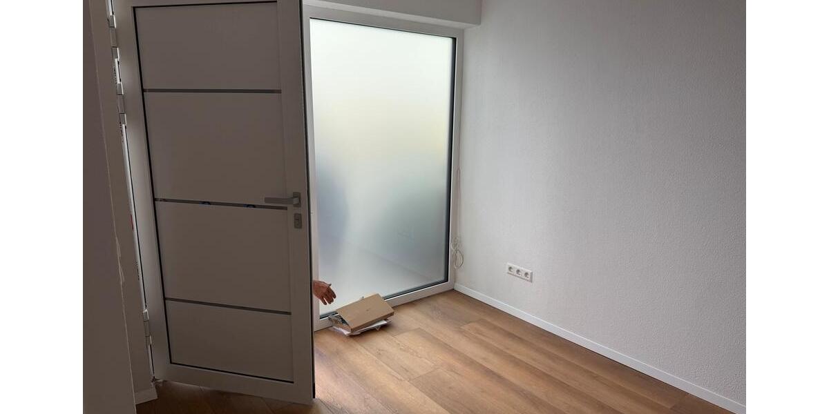 Erdgeschoßwohnung Stuttgart Luginsland - 1 Zimmer, 15 m&sup2;, 800&euro; | Angebot:26416027