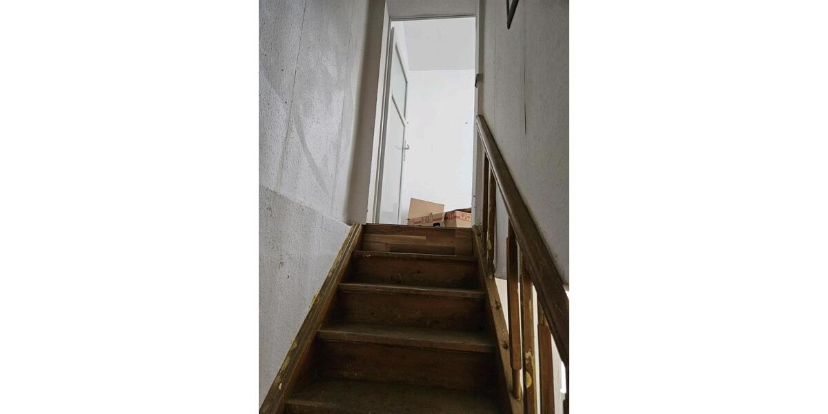 Einfamilienhaus Stuttgart Mühlhausen - 4 Zimmer, 120 m&sup2;, 275.000&euro; | Angebot:26285101