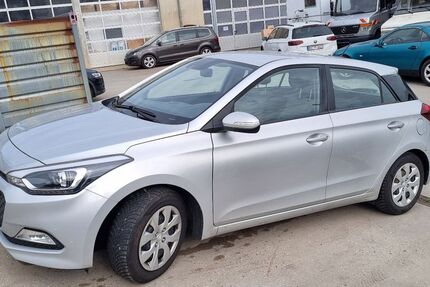 Hyundai i20 167.998 km 6.699 &euro; Leonberg Gebersheim 71229