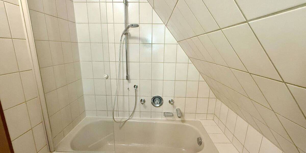 Etagenwohnung Reichenbach an der Fils - 3 Zimmer, 82 m&sup2;, 850&euro; | Angebot:26359738