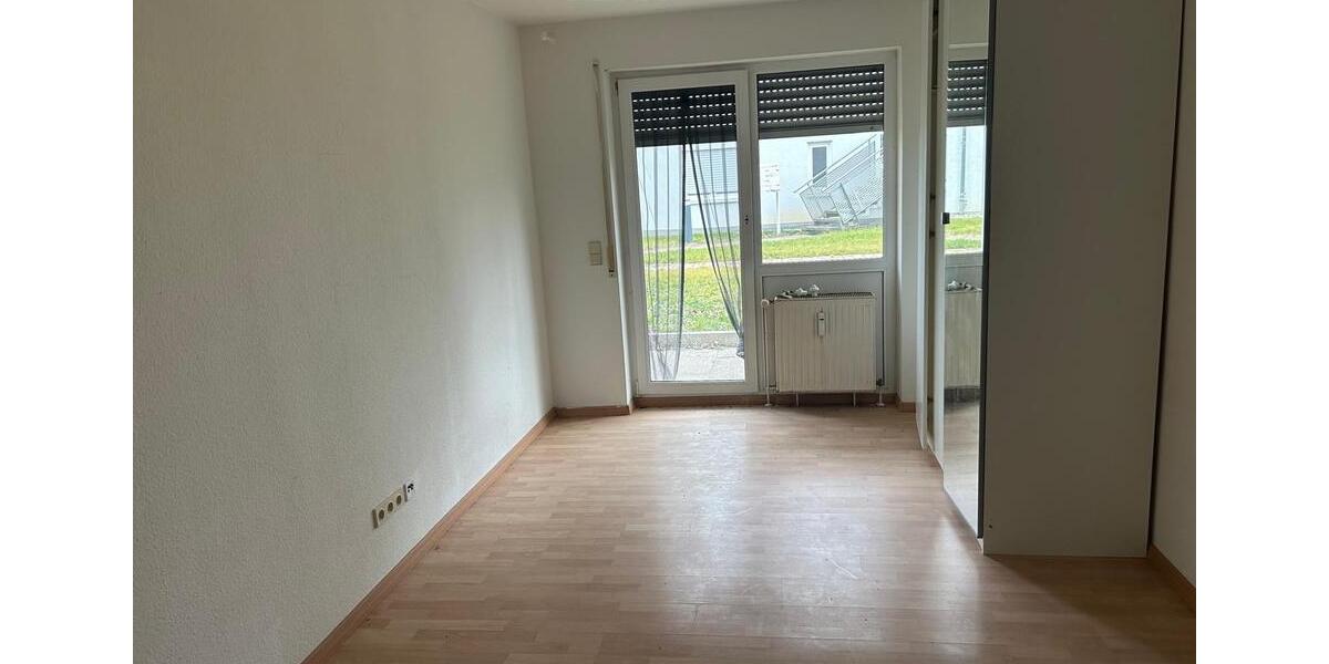 Erdgeschoßwohnung Esslingen am Neckar Oberesslingen - 1 Zimmer, 30 m&sup2;, 700&euro; | Angebot:26256418