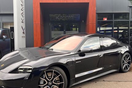 Porsche Taycan 6.600 km 95.600 € Sindelfingen 71065