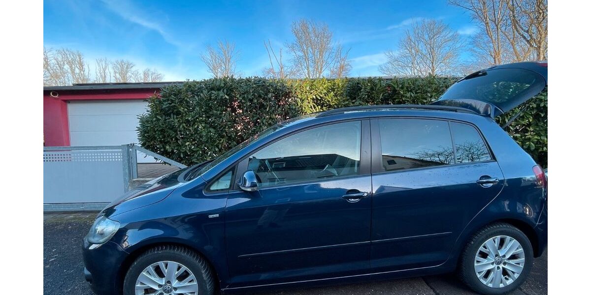 VW Golf Plus 54.000 km 8.350 &euro; Denkendorf 73770