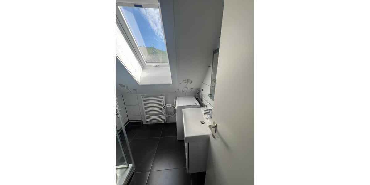 Etagenwohnung Stuttgart Luginsland - 2 Zimmer, 50 m&sup2;, 1.140&euro; | Angebot:26208118