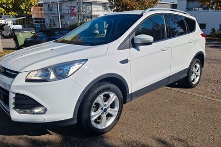 Ford Kuga 94.000 km 9.900 € Ludwigsburg 71634
