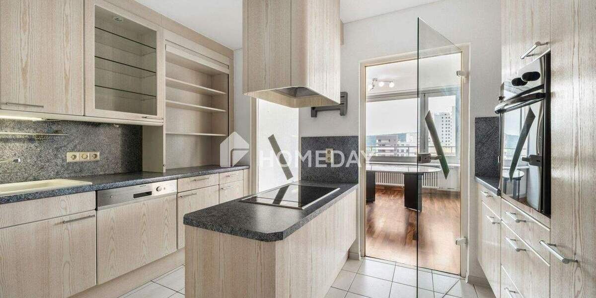 Etagenwohnung Leonberg Eltingen - 4 Zimmer, 130 m&sup2;, 330.000&euro; | Angebot:25212875