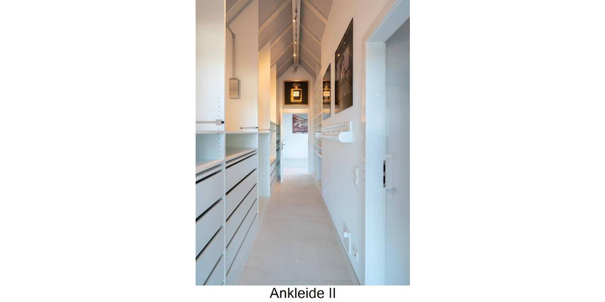 Etagenwohnung Stuttgart Vaihingen - 5 Zimmer, 226 m&sup2;, 1.750.000&euro; | Angebot:25685875