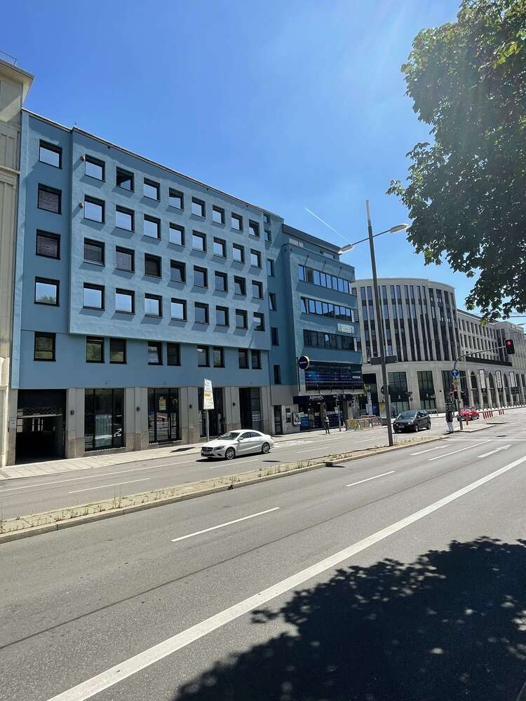 Einzelhandel in Stuttgart 4.200 € 170 m²
