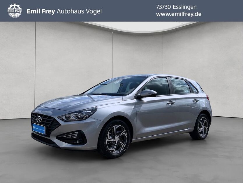 i30