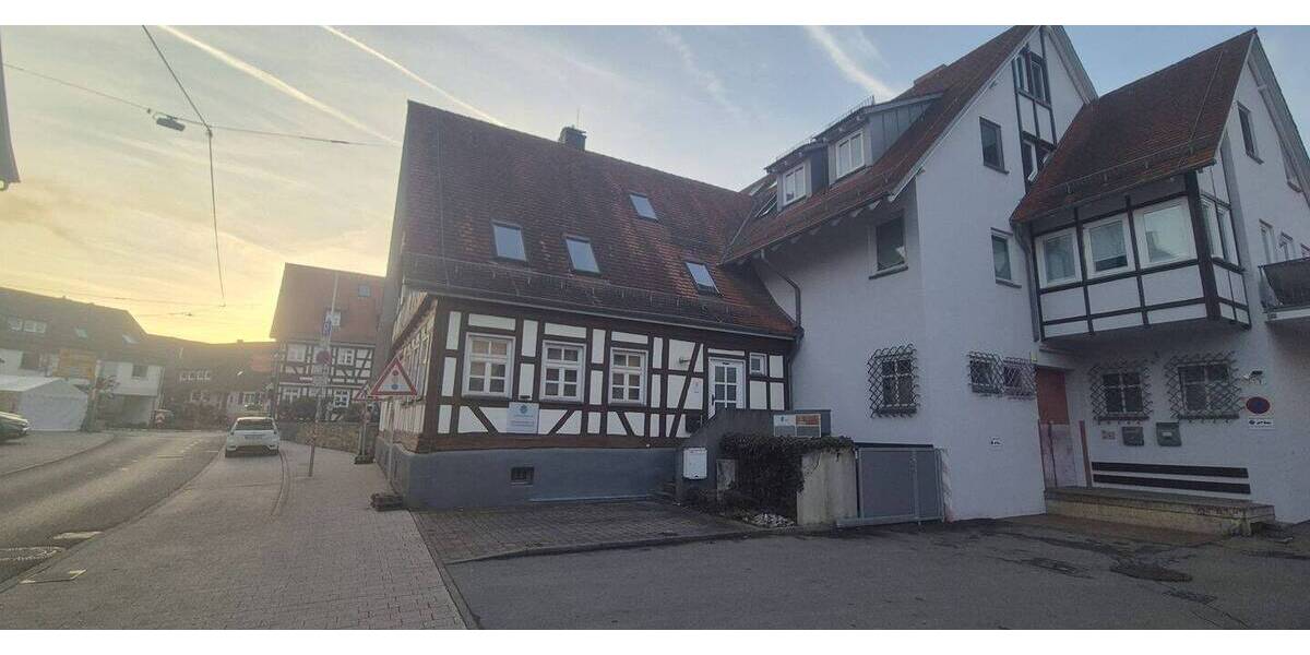 Einfamilienhaus Stuttgart Plieningen - 7 Zimmer, 161 m&sup2;, 397.000&euro; | Angebot:26093580
