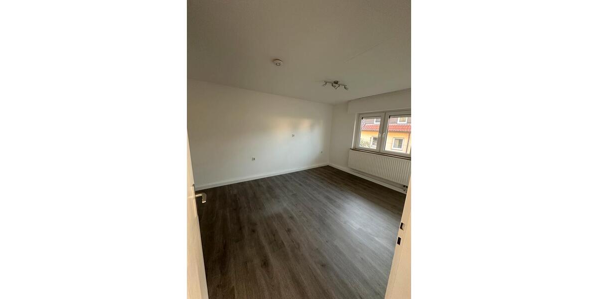 Erdgeschoßwohnung Esslingen am Neckar Hegensberg - 3 Zimmer, 58 m&sup2;, 850&euro; | Angebot:24294429