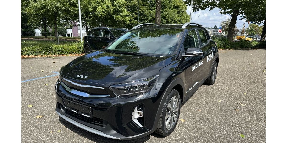 Kia Stonic 15.000 km 21.900 € Ludwigsburg 71636