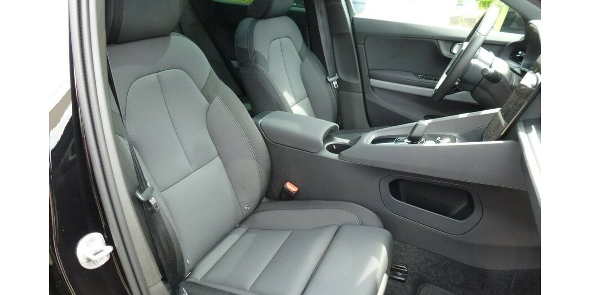 Polestar 2 Long Range Dual Motor 4WD * Pilot * Lite * AHK * 1.660 km 44.900 € Nürtingen 72622