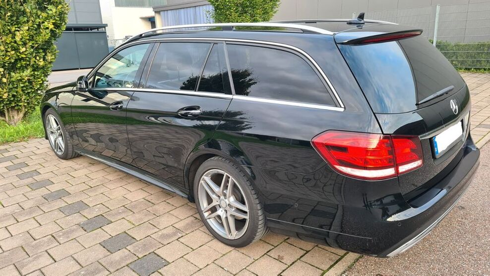 Mercedes-Benz E 300 194.000 km 14.900 € Plüderhausen 73655