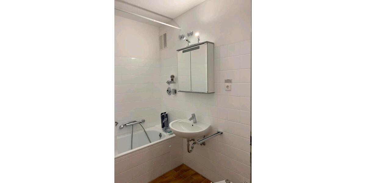 Dachgeschoßwohnung Böblingen Dagersheim - 1 Zimmer, 33 m&sup2;, 118.000&euro; | Angebot:26479365
