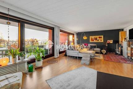 Top gepflegte Dachterrassenwohnung mit 2,5 Zimmern, Aufzug, Einbauküche und Tiefgarage 2 zimmer