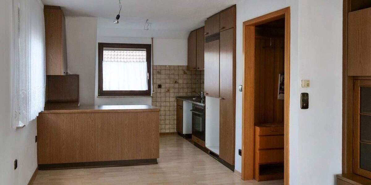 Ganzes Wohn- u. Geschäftshaus zum Preis einer Wohnung! Provisionsfrei! 5 zimmer