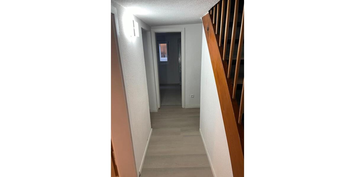 Etagenwohnung Fellbach - 4 Zimmer, 15 m&sup2;, 410&euro; | Angebot:26212061
