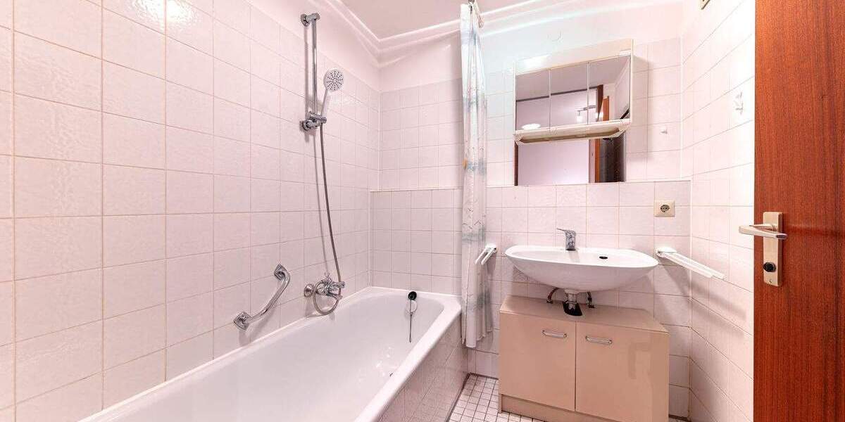 Etagenwohnung Böblingen Dagersheim - 2 Zimmer, 70 m&sup2;, 269.000&euro; | Angebot:24451072