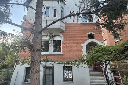 Haus Stuttgart / Zuffenhausen Zuffenhausen - 11 Zimmer, 210 m&sup2;, 750.000&euro; | Angebot:23160786