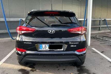 Hyundai TUCSON 270.000 km 10.000 € Marbach 71672