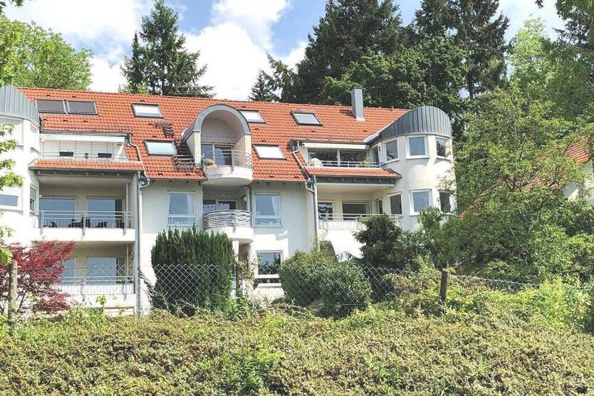 Tolle 4 12 Zi.-ETW im EG mit: zusätzlichen Hobbyraum, Terrasse, Garten, TG-Stellplatz