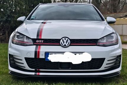 VW Golf 147.887 km 16.999 &euro; Esslingen 73734