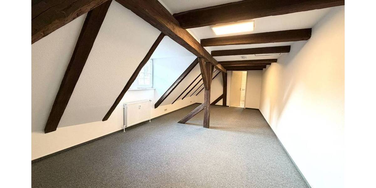Etagenwohnung Esslingen am Neckar Stadtmitte - 3 Zimmer, 105 m&sup2;, 1.400&euro; | Angebot:26806852