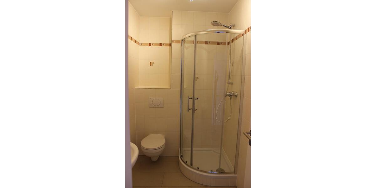 Reihenhaus Sindelfingen Darmsheim - 5.5 Zimmer, 136 m&sup2;, 2.400&euro; | Angebot:26313388