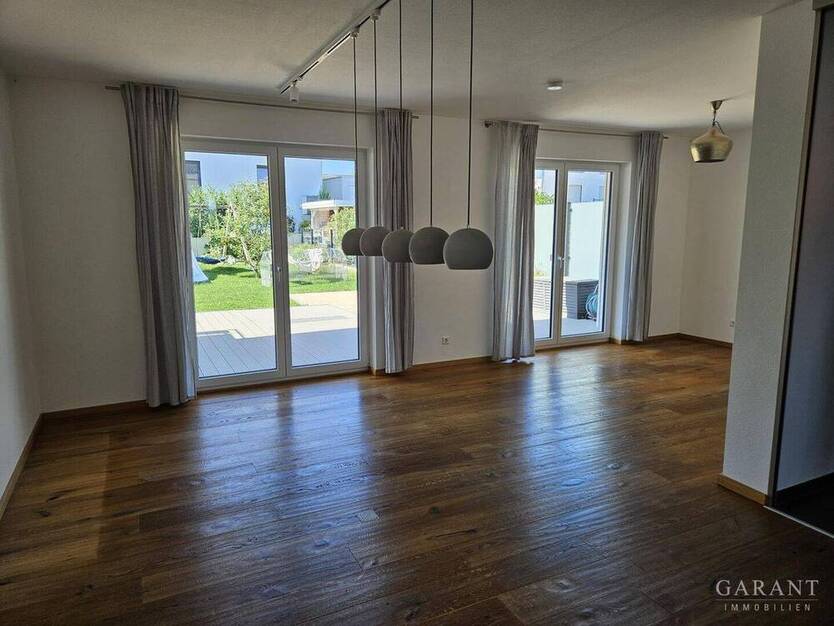 Großzügiges Reihenmittelhaus in ruhiger Wohnlage!