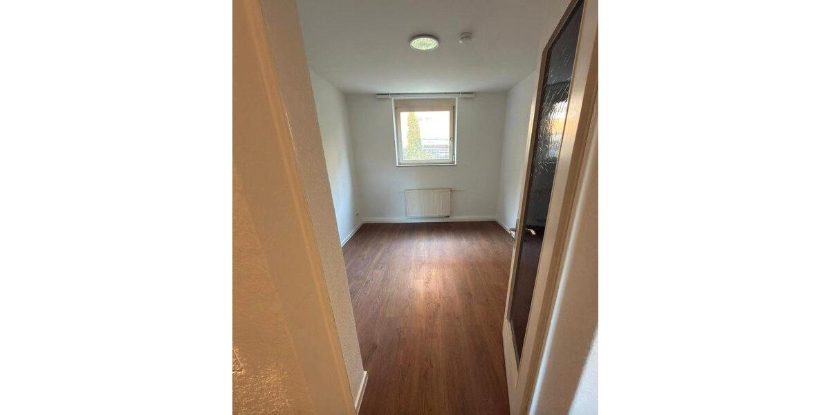Erdgeschoßwohnung Stuttgart Stuttgart-Ost - 3 Zimmer, 80 m&sup2;, 1.300&euro; | Angebot:26289279