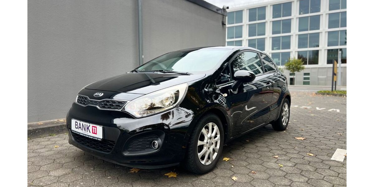 Kia Rio 29.000 km 7.999 € Stuttgart 70567